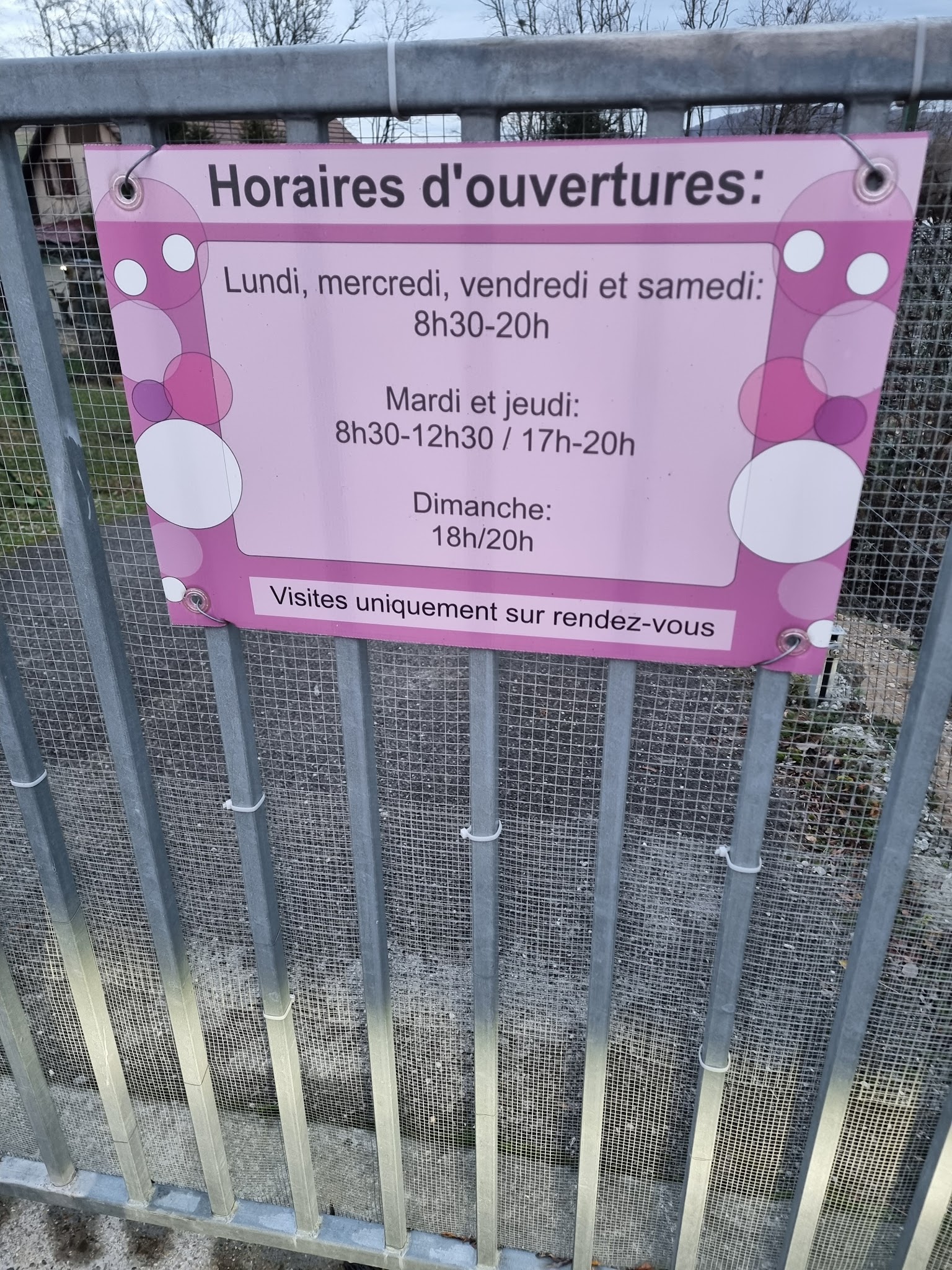 Le Domaine Du Loup Blanc — photo
