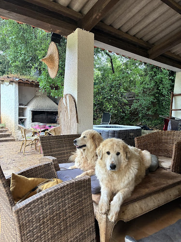 Pension Garderie James Eden