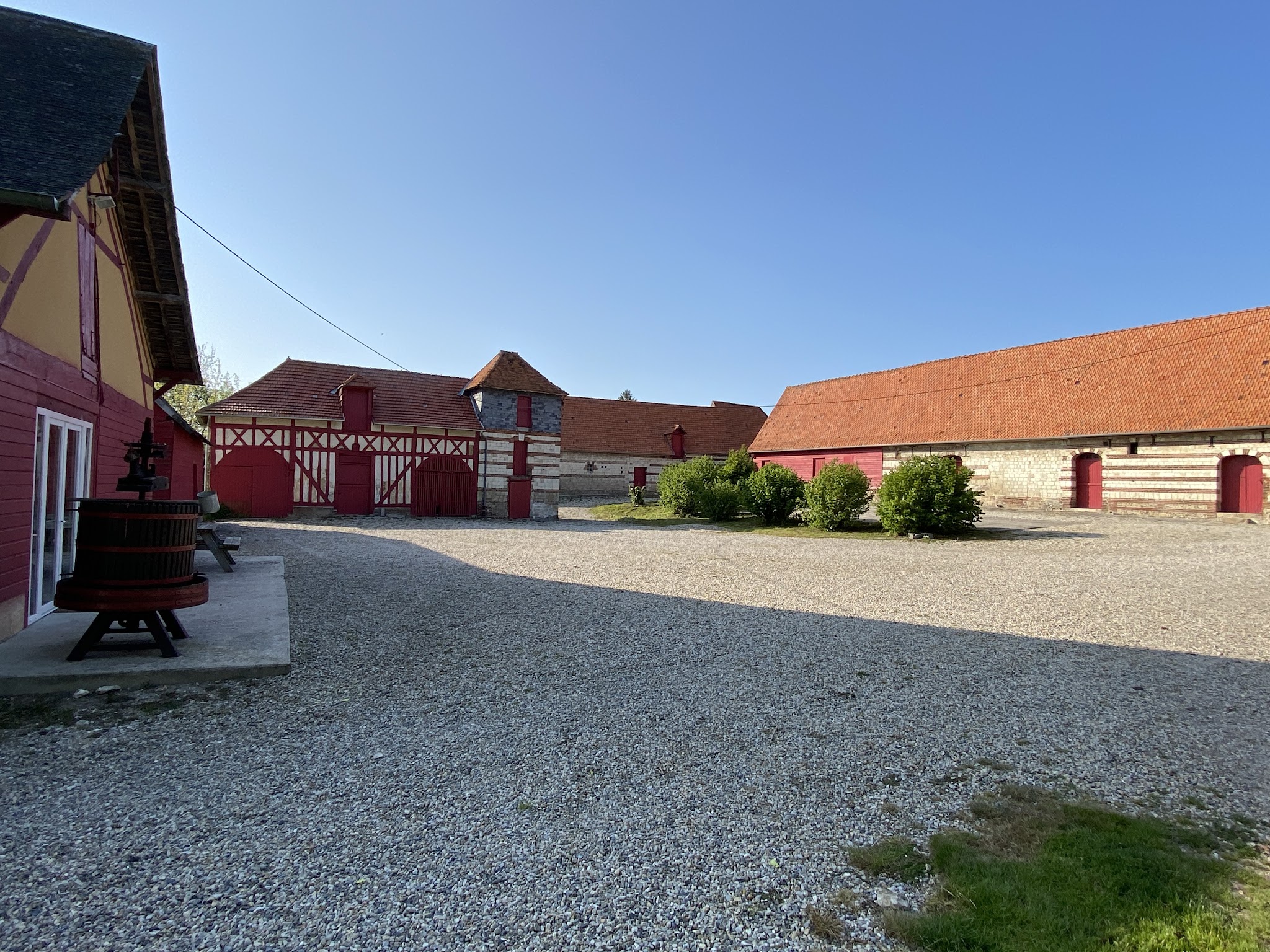 Pension la gentilhommiere Osmoy saint Valery — photo