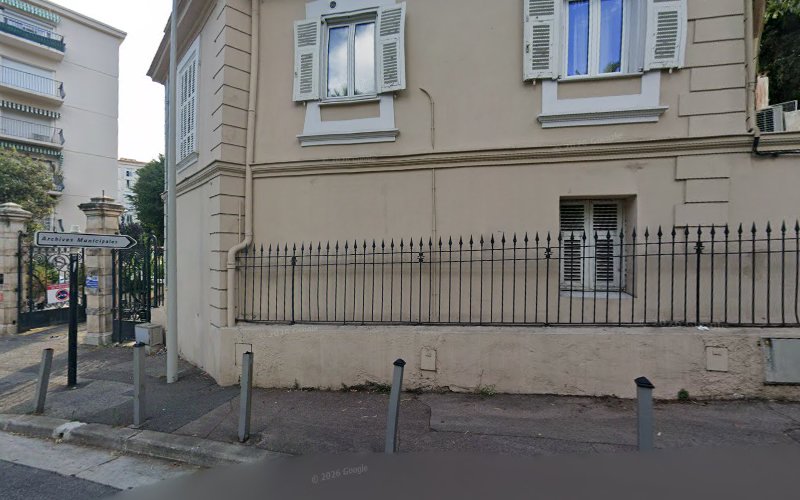 Dog sitting et pension pour chien à Nice