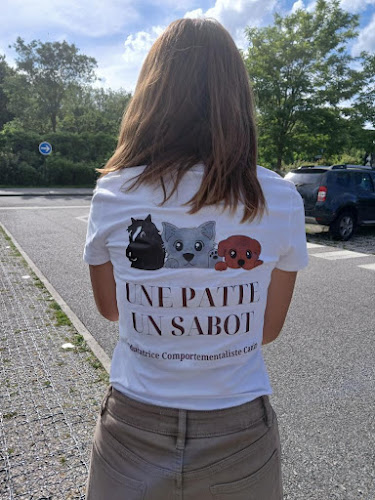 Une Patte Un Sabot • Educatrice Comportementaliste Canin