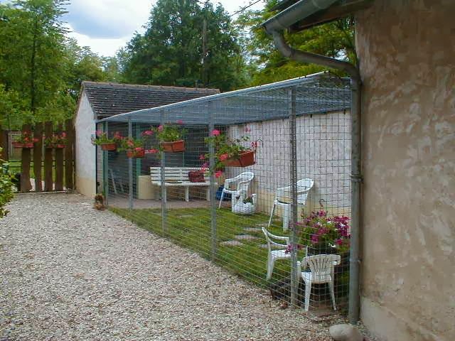 PENSION CHIENS CHATS DE "LA MONTAGNE CHARRON - LE CHENIL DE LA FEE" — photo