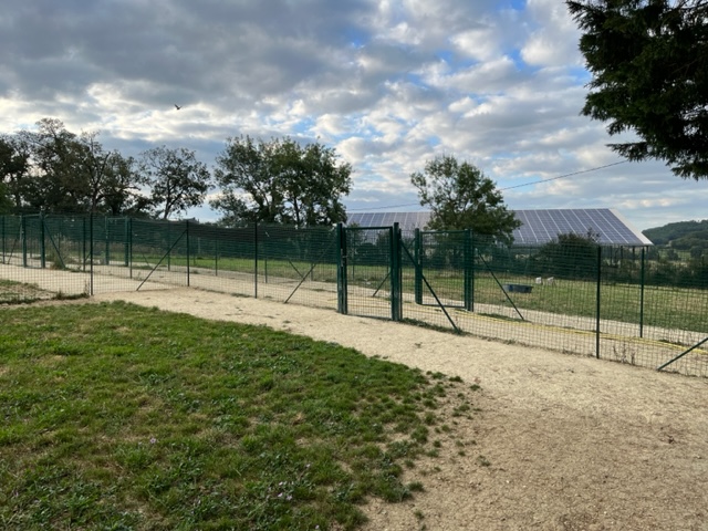 Pension canine et feline Les Jardins de Becky — photo