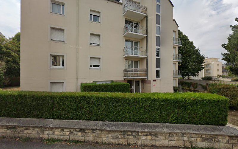 La Main à la Patte